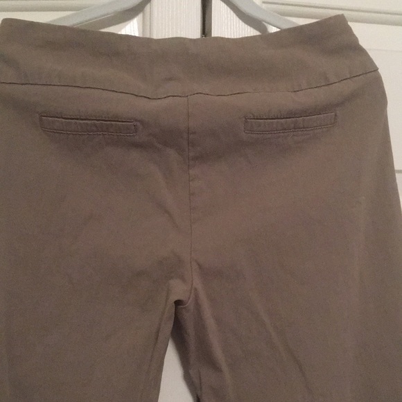 Size8 brown/khaki pull on pant - Picture 2 of 5
